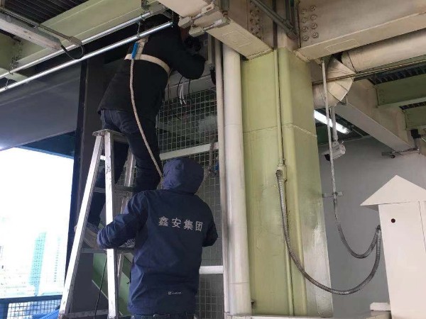 建筑工地安裝智能視頻監(jiān)控系統(tǒng)保障安全，降低安全事故的發(fā)生