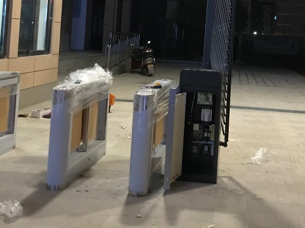 工地上出現(xiàn)難題糾紛了，工地人臉識別門禁系統(tǒng)了解一下