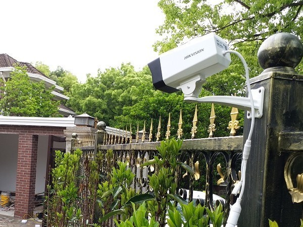 別墅安裝安防監(jiān)控系統(tǒng)您知道該如何選擇嗎？